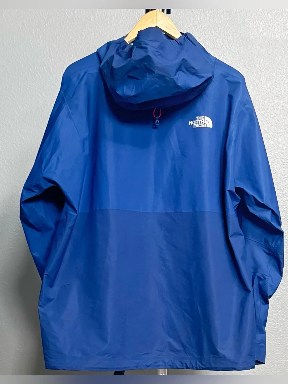 The North Face Men's Summit Series HyVent 2.5L Hooded Rain Jacket Size XL